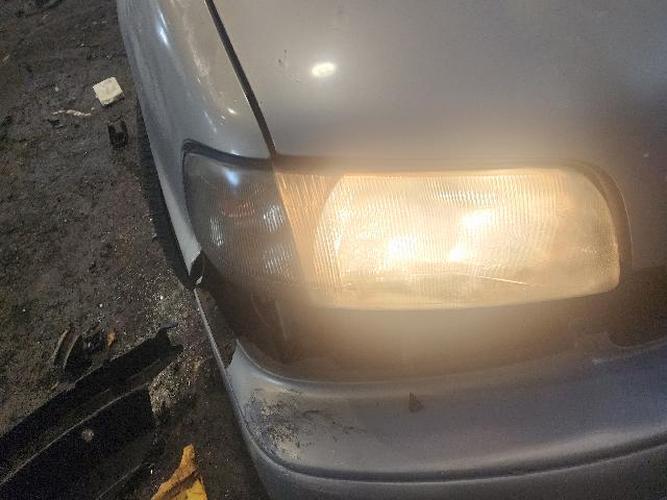 Headlight Right (RH) Renault SM5 (2001)