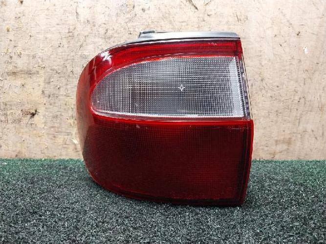 Tail Light Left (LH) Hyundai Grand Starex (2003)
