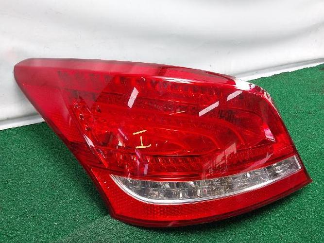 Tail Light Left (LH) Hyundai Equus (2010–2012)
