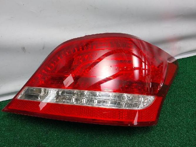 Tail Light Right (RH) Hyundai Equus (2012)