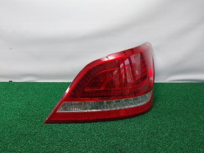 Tail Light Right (RH) Hyundai Equus (2010)