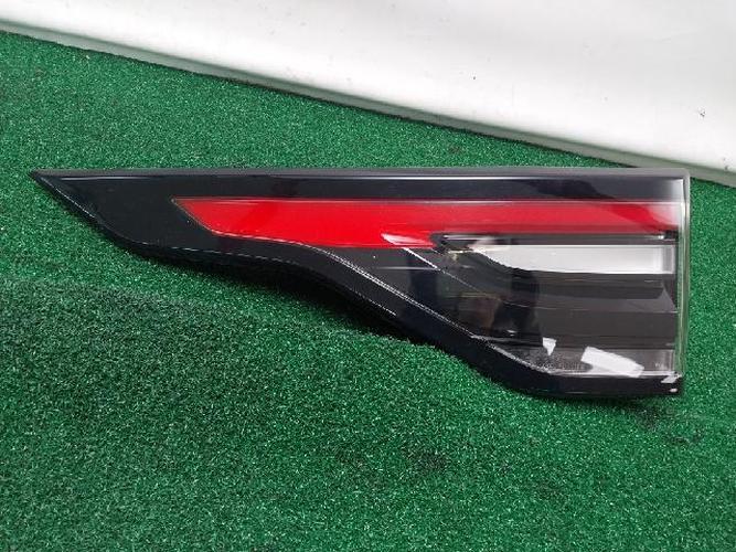 Tail Light Left (LH) Land Rover Discovery (2018–2019)