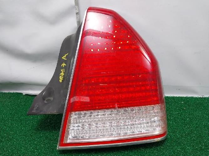 Tail Light Right (RH) Hyundai Equus (2002–2005)