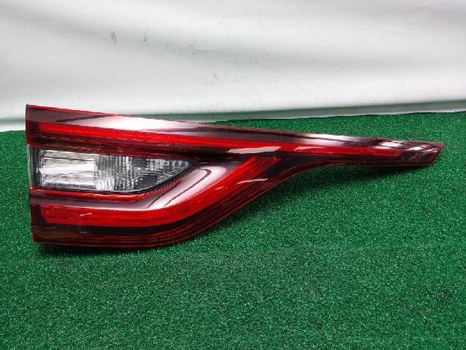 Обшивка двери багажника левая Renault QM6 (2016–2019)