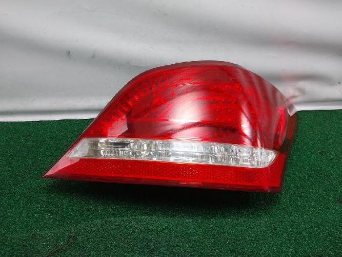 Tail Light Right (RH) Hyundai Equus (2010)