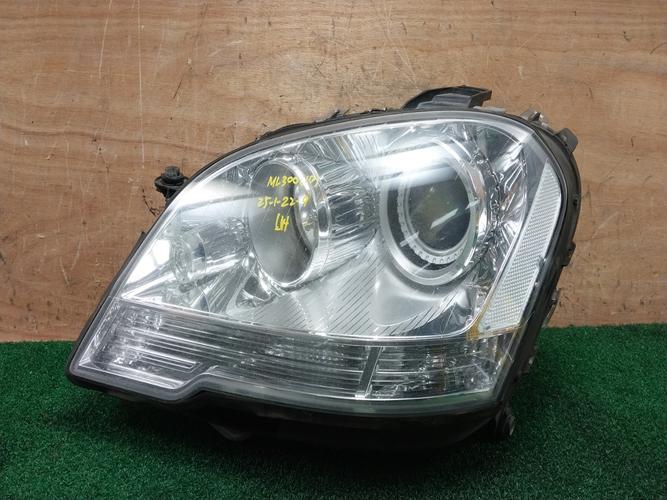 Headlight Left (LH) Mercedes-Benz M-Class (2010)