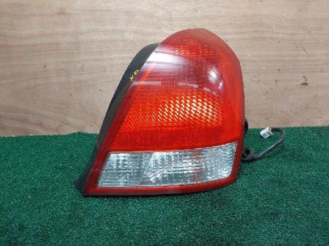 Tail Light Right (RH) Hyundai Elantra (2001–2002)