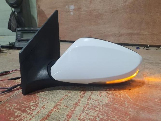 Side Mirror Left (LH) Hyundai i30 (2015–2016)