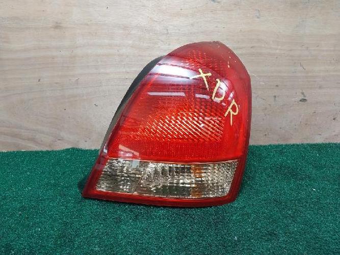Tail Light Right (RH) Hyundai Elantra (2001–2002)