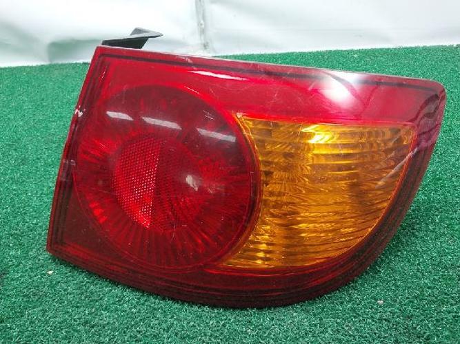 Tail Light Right (RH) Hyundai Elantra (2003–2004)