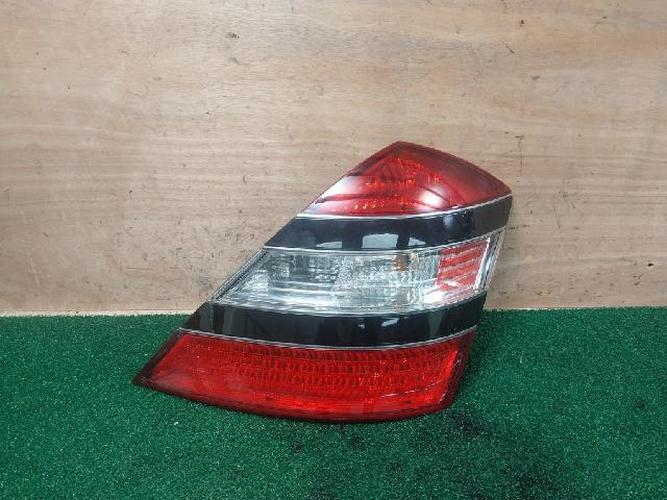 Tail Light Right (RH) Mercedes-Benz S-Class (2008)