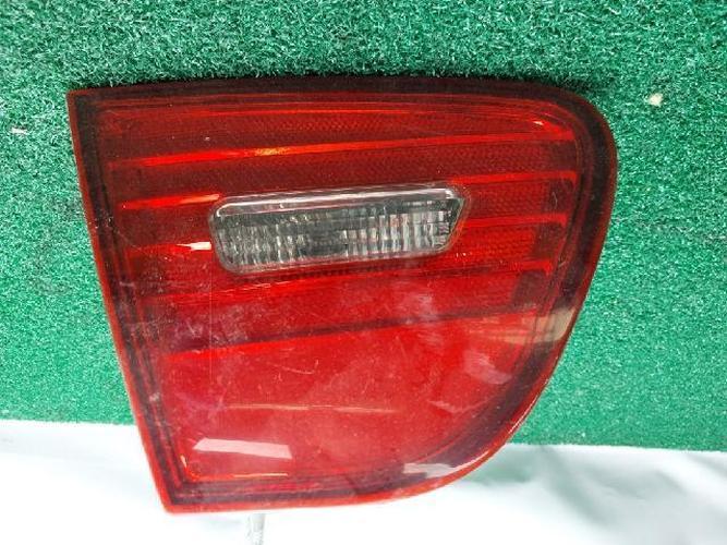 Обшивка двери багажника левая Hyundai Elantra (2008)