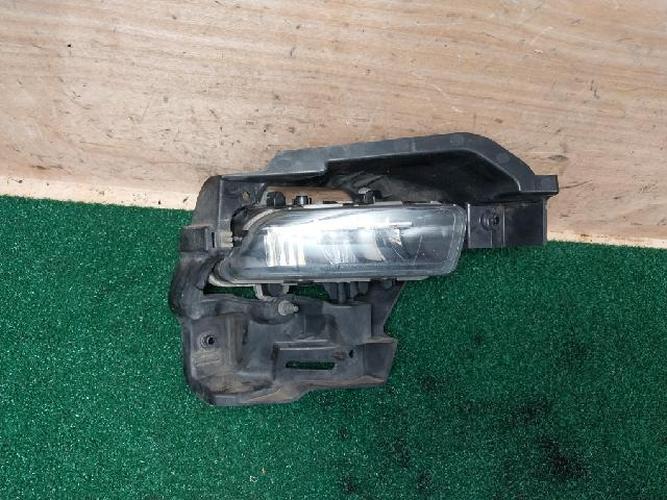 Fog Light Right (RH) Volkswagen Phaeton (2011)