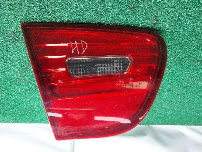 Обшивка двери багажника левая Hyundai Elantra (2008)
