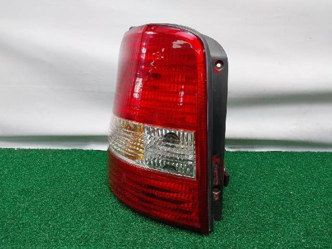 Tail Light Left (LH) Kia Carnival (2002)