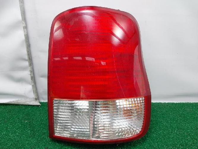 Tail Light Right (RH) Kia Carnival (2002)