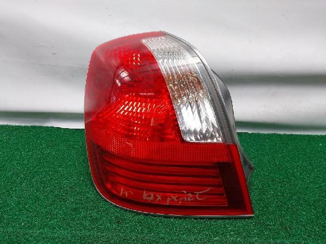 Tail Light Left (LH) Hyundai Grandeur (2003)