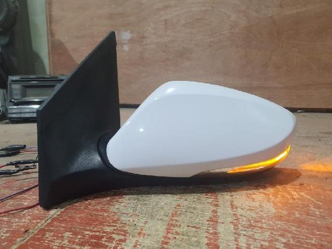 Side Mirror Left (LH) Hyundai i30 (2015–2016)