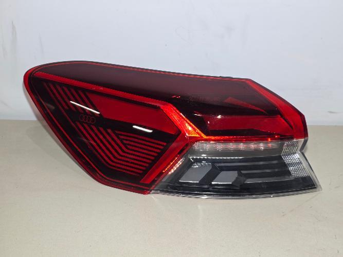 Фонарь задний левый внешний Audi (2023)