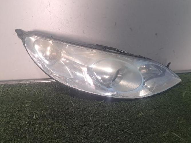 Headlight Right (RH) Peugeot 407 (2008)