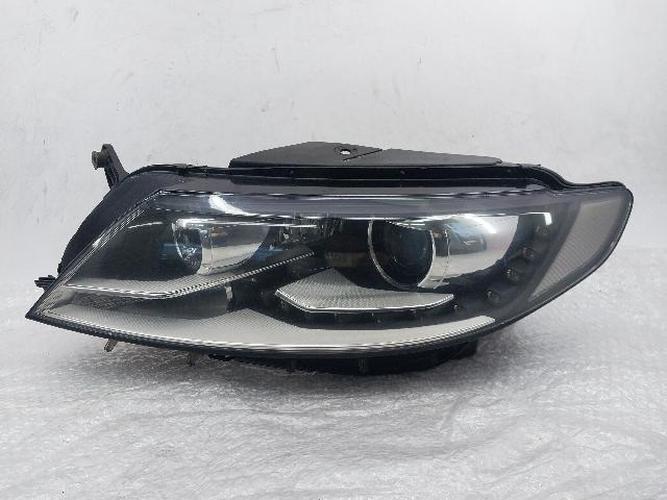 Headlight Left (LH) Volkswagen CC (2014)