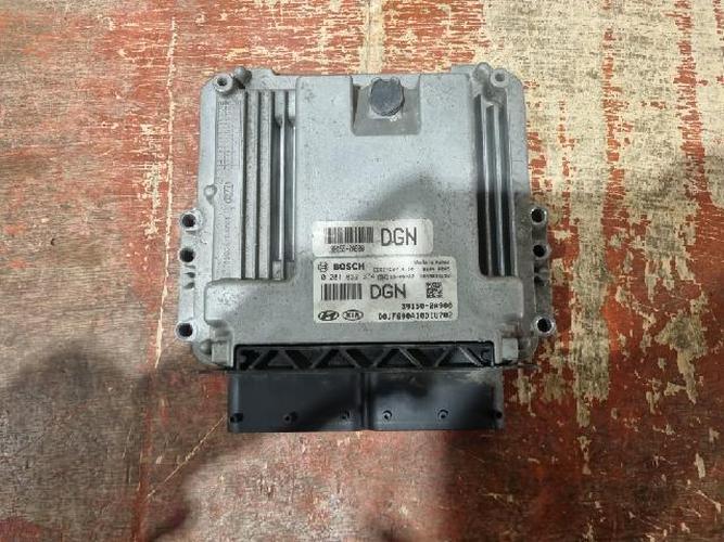 Engine Control Unit (ECU) Kia K5 (2016)
