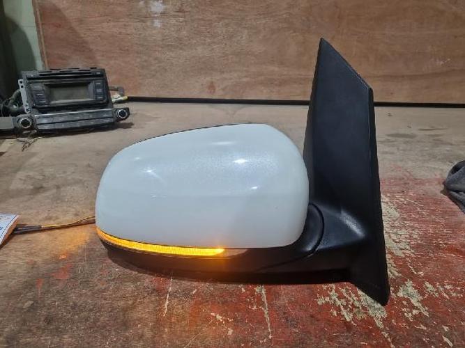 Side Mirror Right (RH) Kia Carnival (2018)
