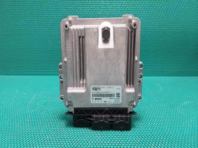 Блок управления двигателем (ECU) Land Rover Freelander (2011)