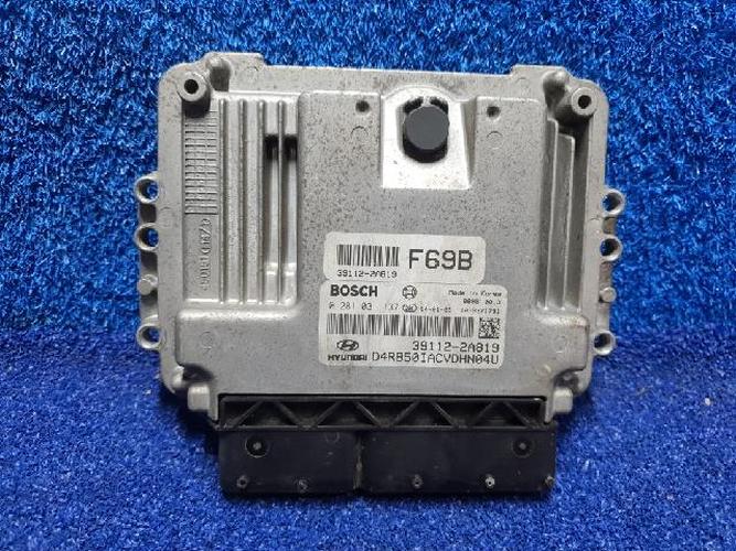 Engine Control Unit (ECU) Hyundai Accent (2014)