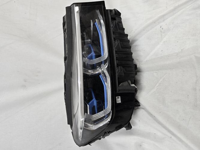 Headlight Right (RH) BMW 7 Series (2021)