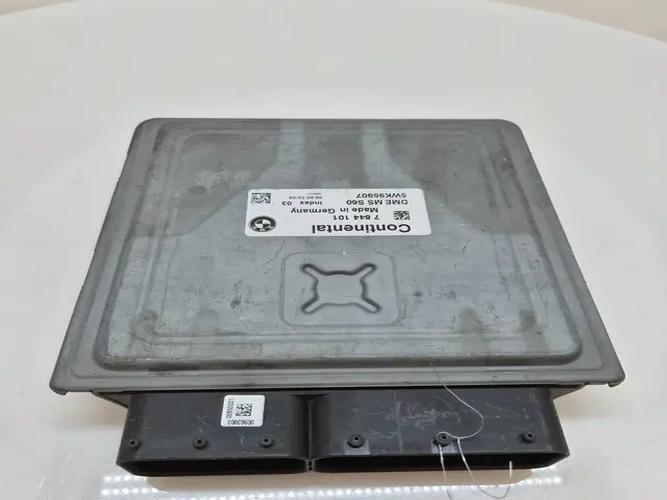 Блок управления двигателем (ECU) BMW 3 Series (2010)