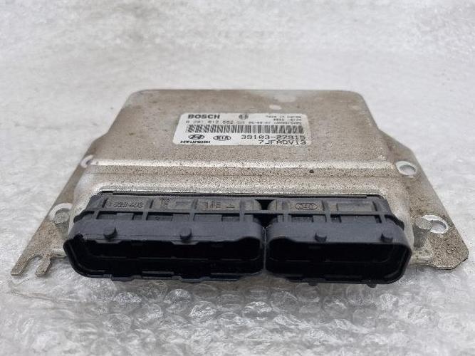 Engine Control Unit (ECU) Hyundai Trajet (2007)