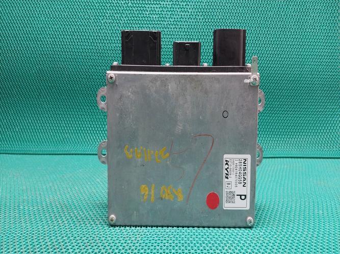 Electronic Module Infiniti Q (2016) — item 420292