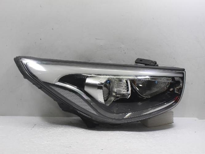 Headlight Right (RH) Hyundai Tucson (2016)