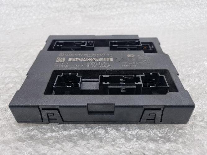 Body Control Module (BCM) Audi A6 (2014) — item 424164