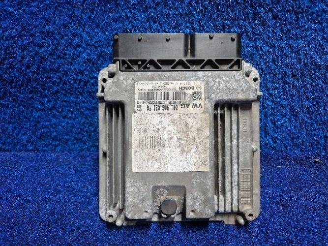 Блок управления двигателем (ECU) Audi A6 (2016)