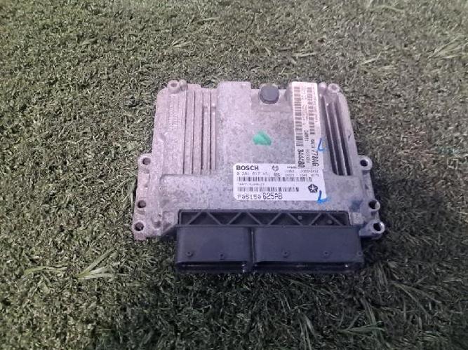 Блок управления двигателем (ECU) Jeep Grand Cherokee (2011)