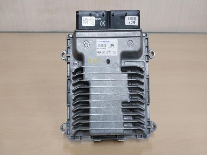 Engine Control Unit (ECU) Kia K7 (2018)