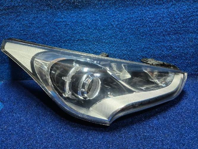 Headlight Right (RH) Hyundai Veloster (2016)