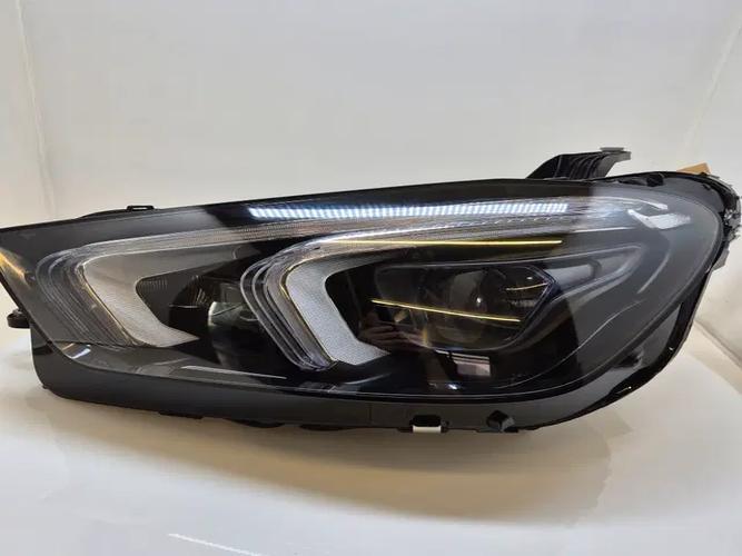 Headlight Left (LH) Mercedes-Benz GLE-Class (2022)