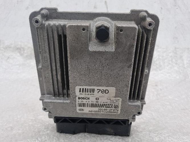 Блок управления двигателем (ECU) Kia Carnival (2013)