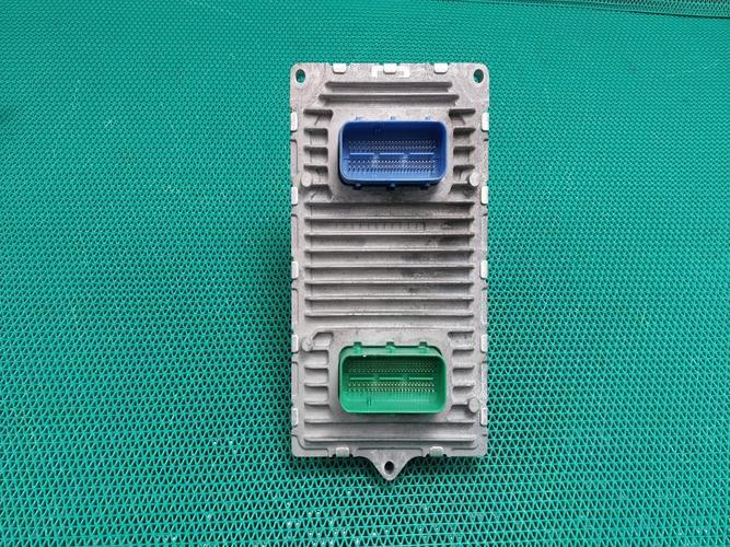 Блок управления двигателем (ECU) Jeep Grand Cherokee (2020)