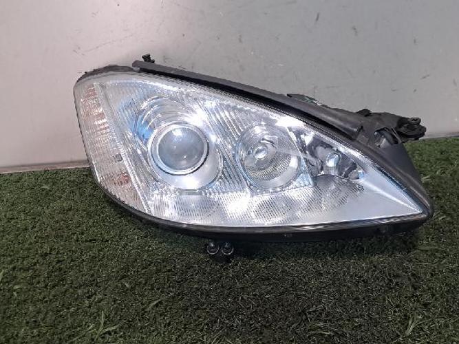 Headlight Right (RH) Mercedes-Benz S-Class (2006)