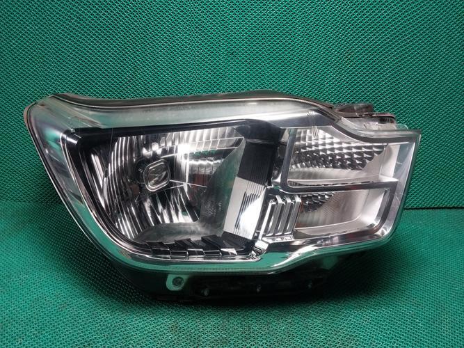 Headlight Right (RH) SsangYong Rexton (2018–2020)