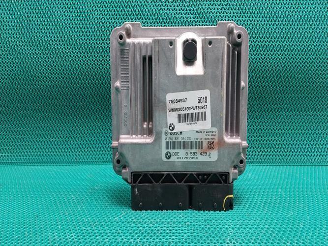 Блок управления двигателем (ECU) Mini Countryman (2015)