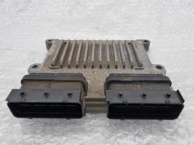 Engine Control Unit (ECU) Hyundai Equus (2012)