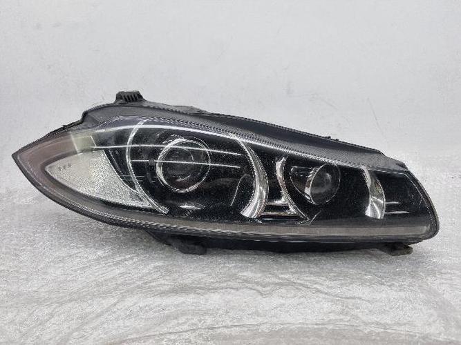 Headlight Right (RH) Jaguar XF (2013)
