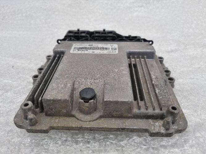 Блок управления двигателем (ECU) Jaguar XF (2013)