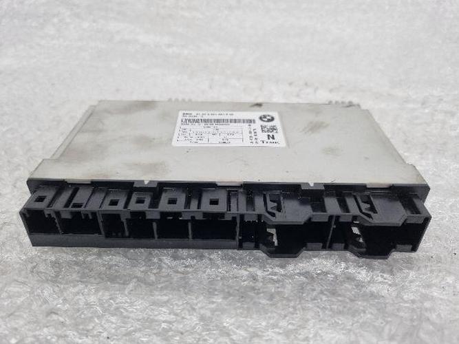 Body Control Module (BCM) BMW 3 Series (2010)