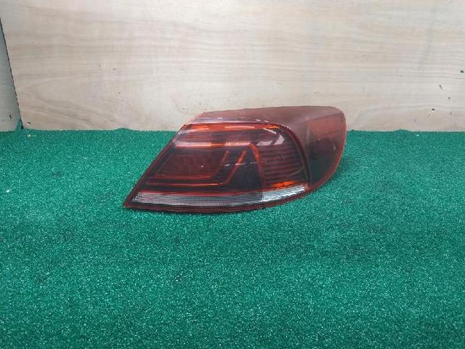 Tail Light Right (RH) Volkswagen CC (2015)